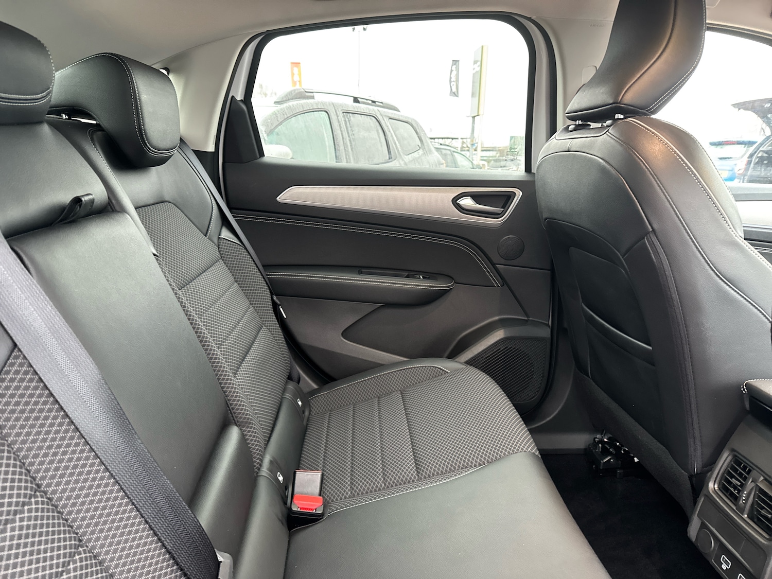 Used Renault Arkana 2023 for sale - 77193725: Photo 11