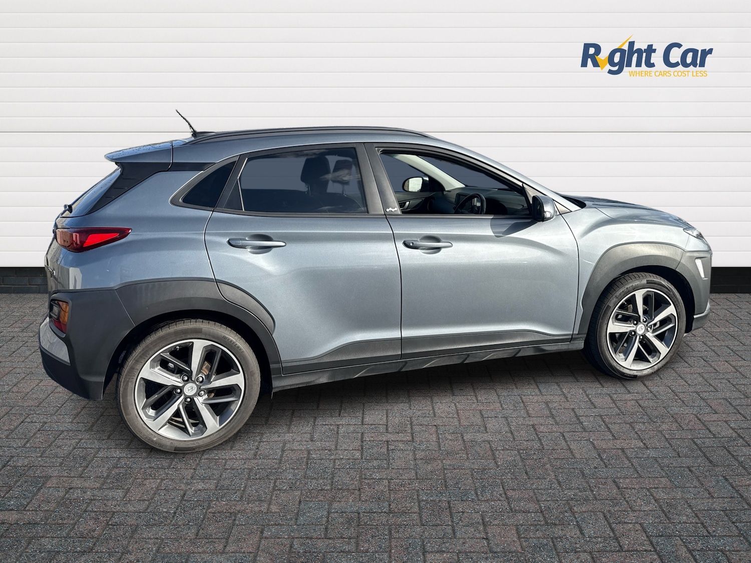 Used Hyundai KONA 2019 for sale - 77841630: Photo 4