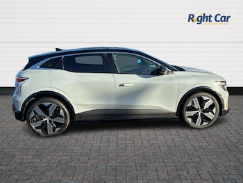Used Renault Megane E Tech 2022 for sale - 76745401: Photo