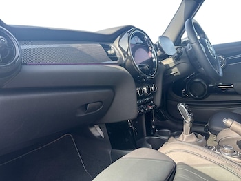 Used MINI Hatch 2023 for sale - 79326060: Photo