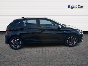 Used Hyundai i20 2022 for sale - 76501115: Photo