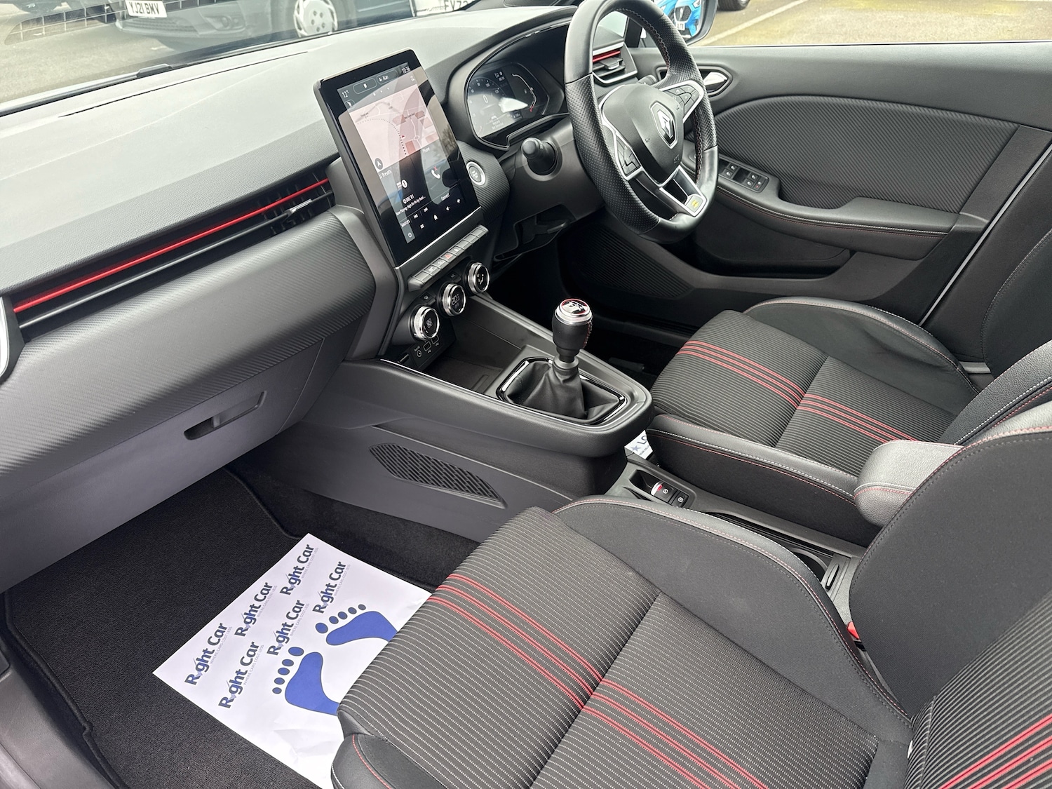 Used Renault Clio 2021 for sale - 78103425: Photo 2