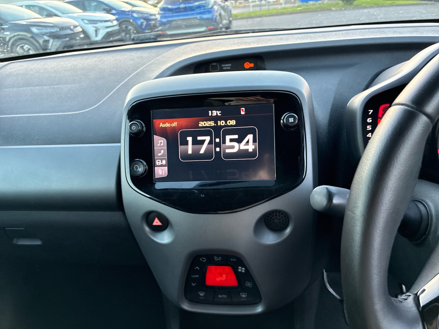 Used Toyota AYGO 2019 for sale - 76217372: Photo 8