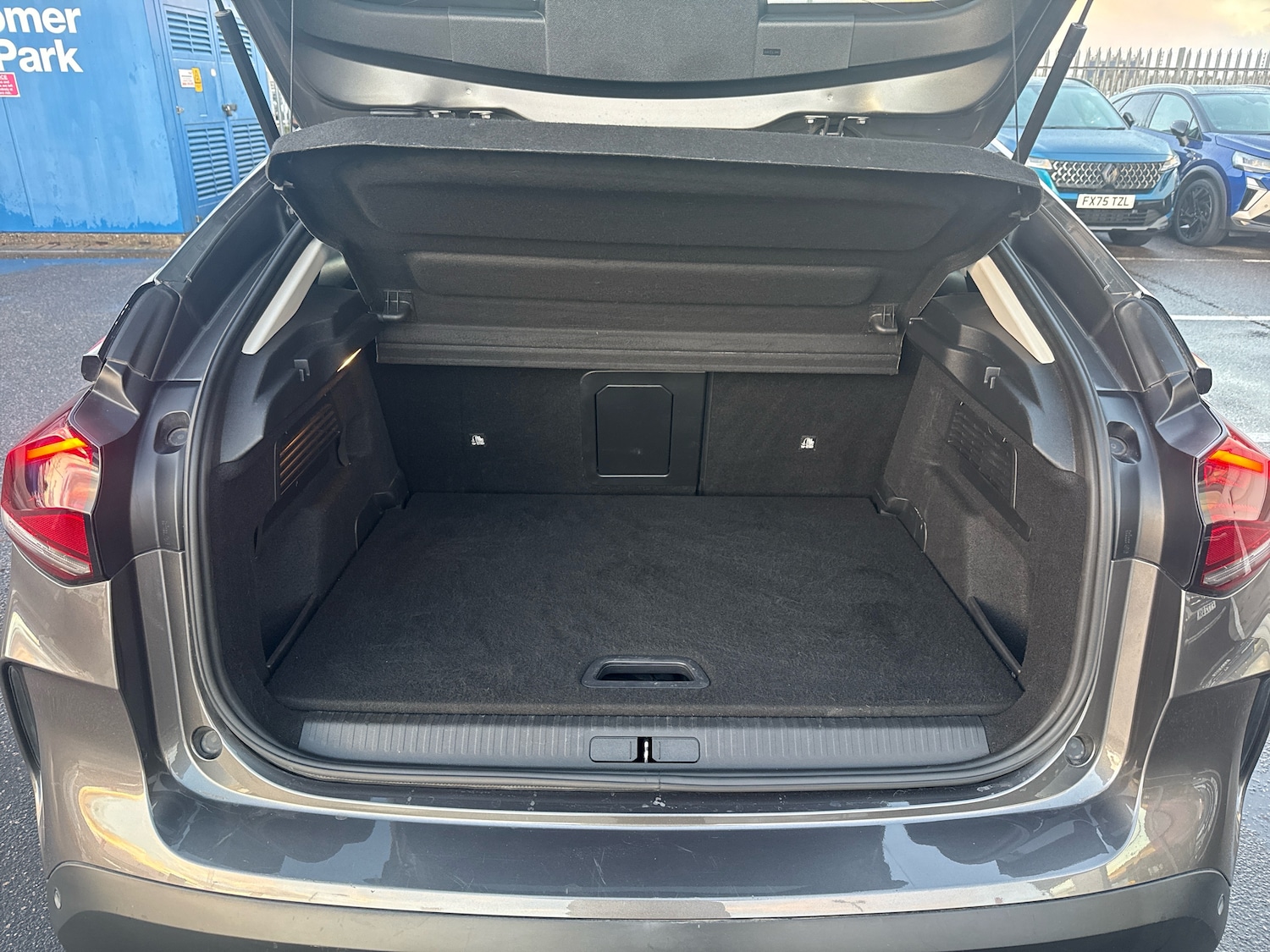 Used Citroen C4 2021 for sale - 76672602: Photo 9