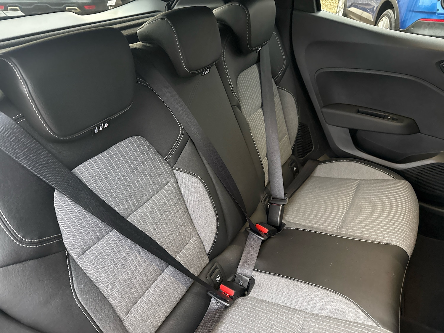 Used Renault Clio 2025 for sale - 76977945: Photo 10