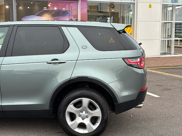 Used Land Rover Discovery 2018 for sale - 76261808: Photo 21