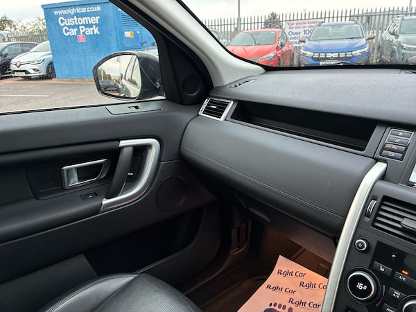 Used Land Rover Discovery 2018 for sale - 76261808: Photo 30