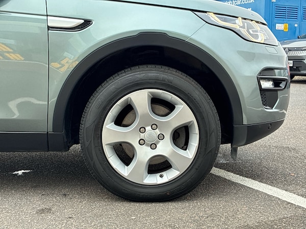 Used Land Rover Discovery 2018 for sale - 76261808: Photo 5
