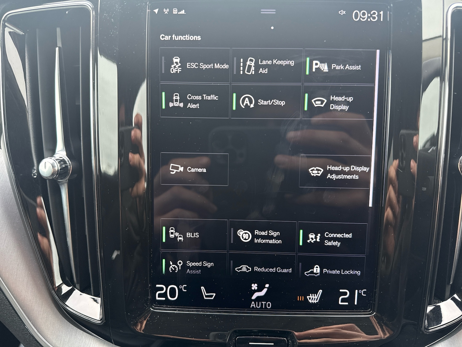 Used Volvo XC60 2020 for sale - 76410408: Photo 25