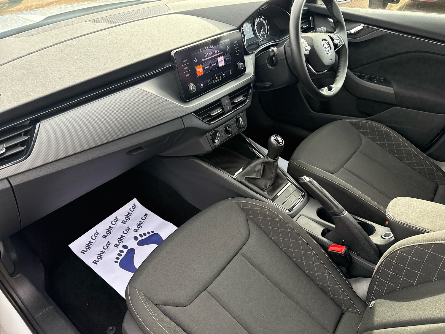 Used Skoda Kamiq 2023 for sale - 76362017: Photo 2