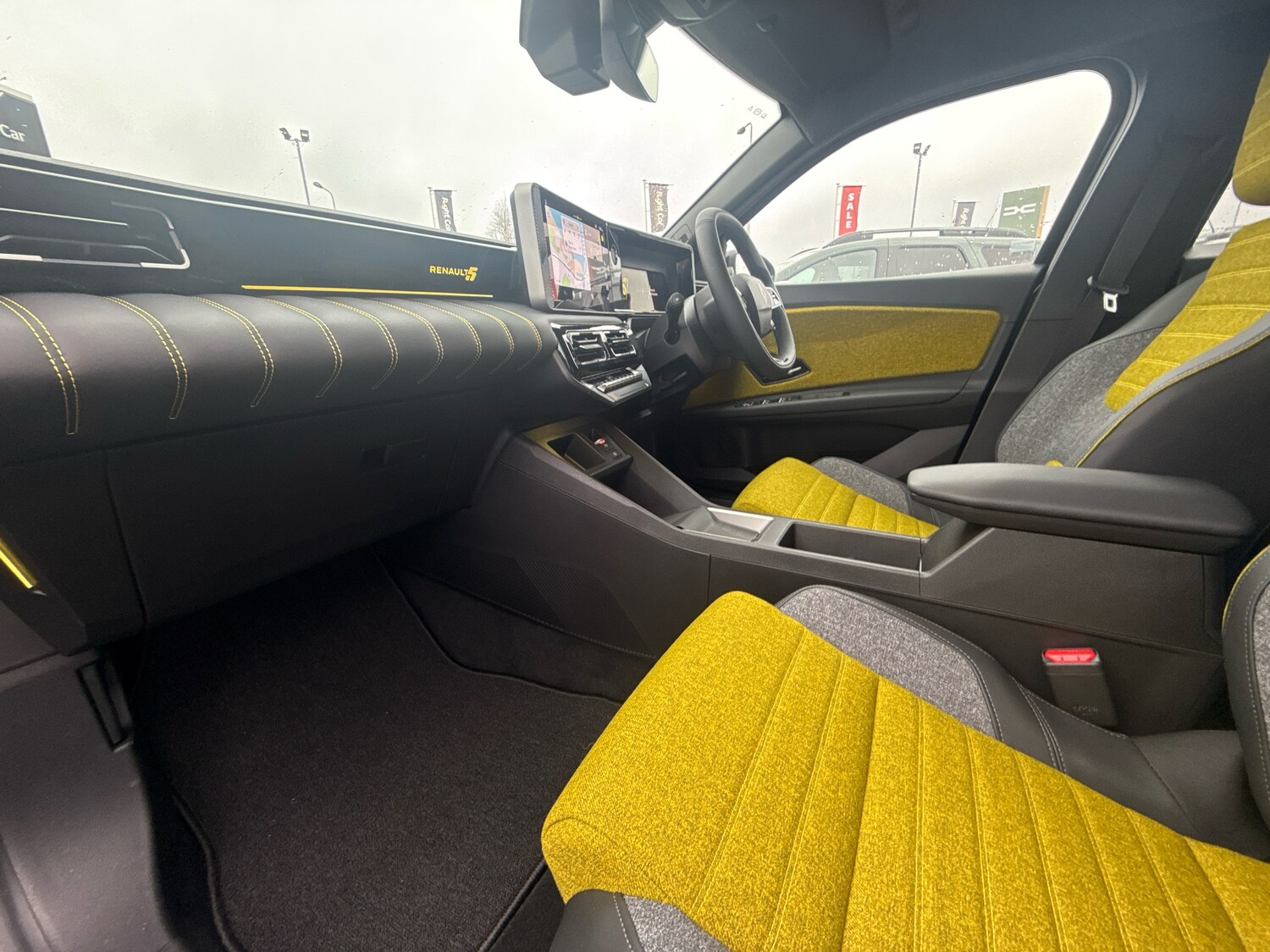 Used Renault 5 2025 for sale - 77685817: Photo 2