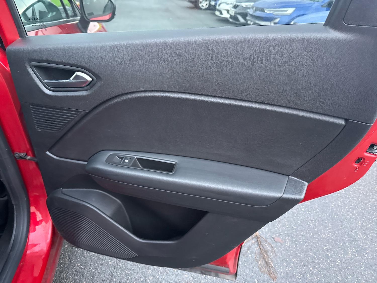 Used Renault Captur 2022 for sale - 76804231: Photo 11