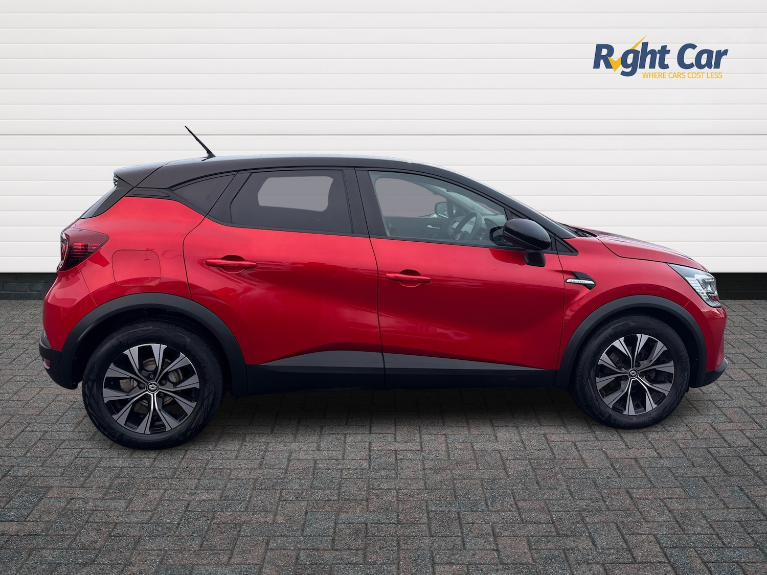Used Renault Captur 2022 for sale - 76804231: Photo 4
