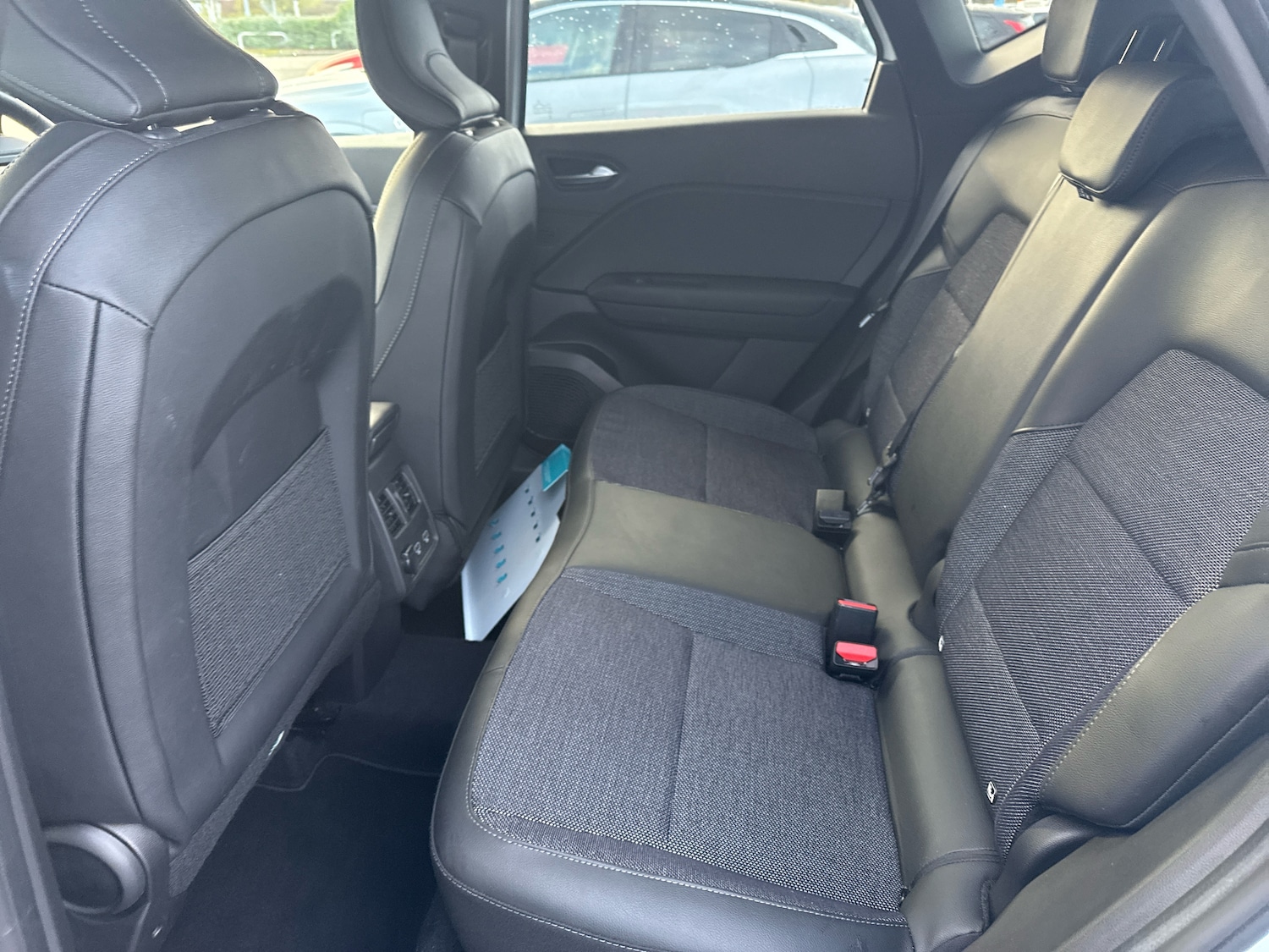 Used Renault Captur 2023 for sale - 76691638: Photo 15