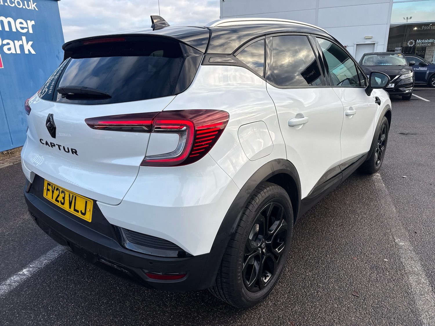 Used Renault Captur 2023 for sale - 76691638: Photo 17