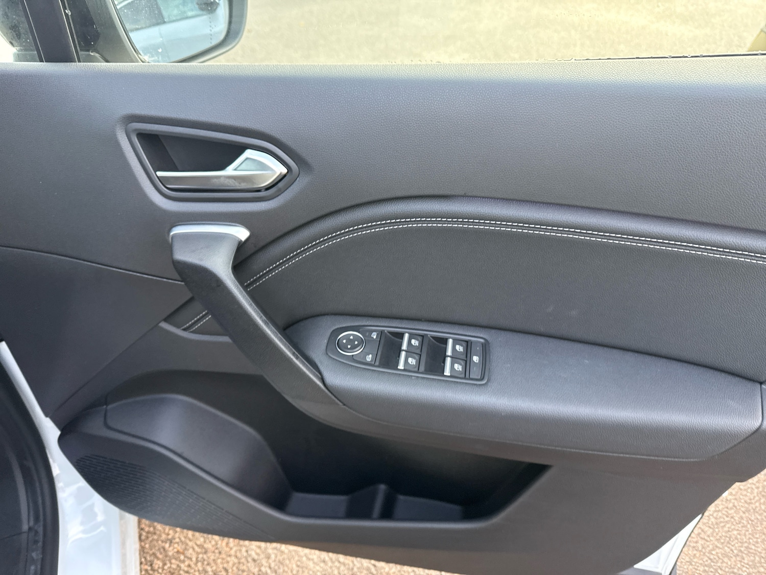 Used Renault Captur 2023 for sale - 76691638: Photo 18