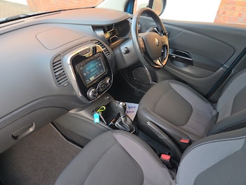 Used Renault Captur 2015 for sale - 77560666: Photo