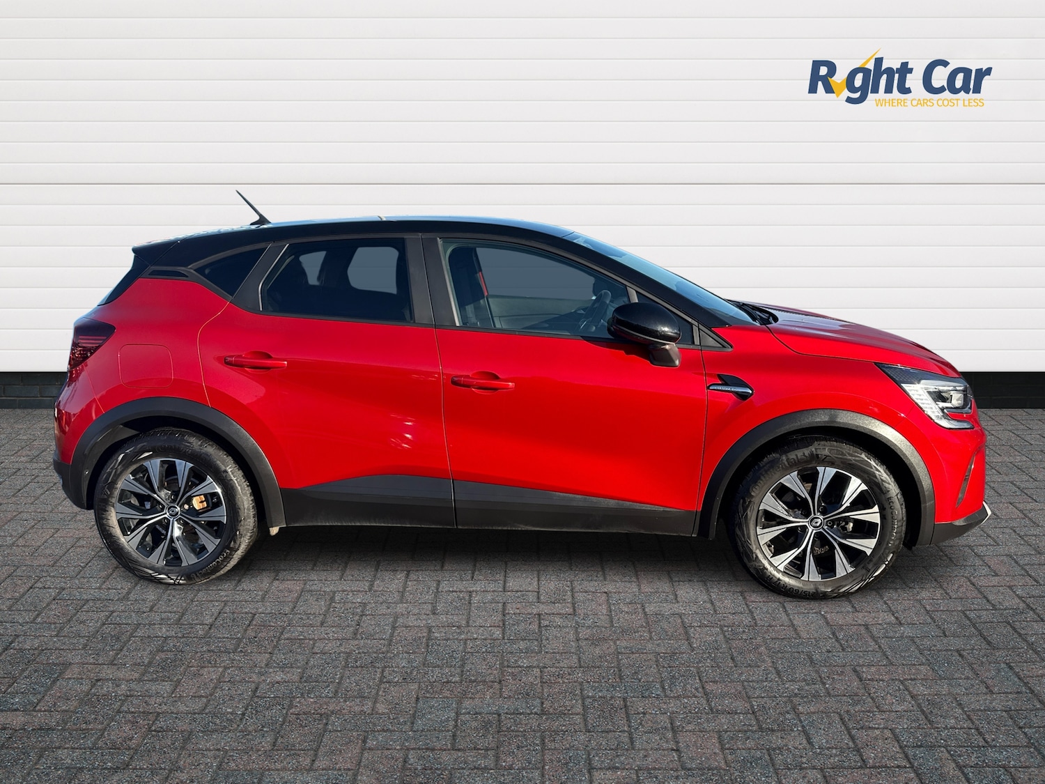 Used Renault Captur 2021 for sale - 76661131: Photo 4