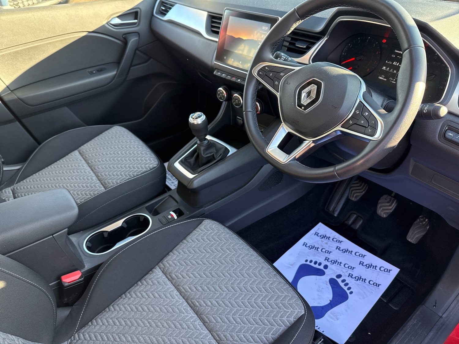 Used Renault Captur 2021 for sale - 76661131: Photo 6