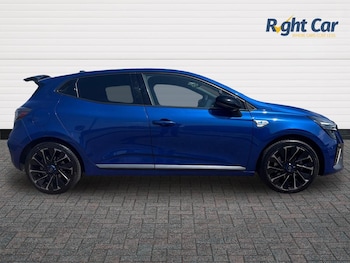 Used Renault Clio 2023 for sale - 79293921: Photo