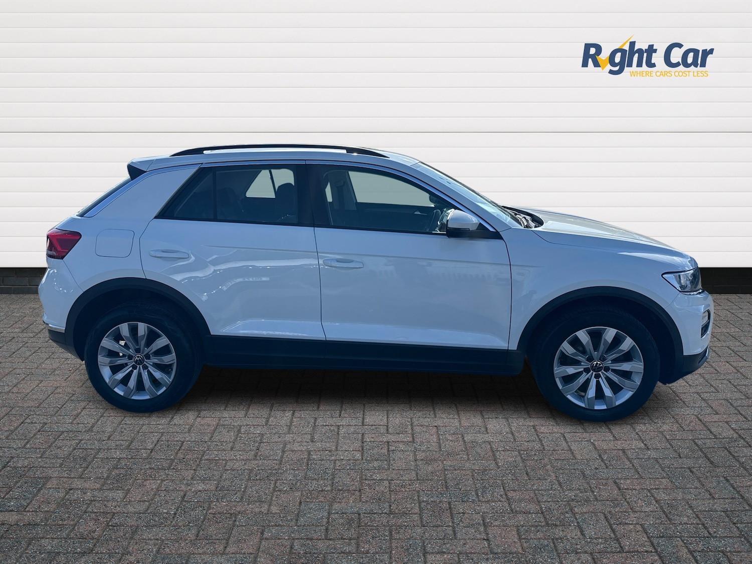Used Volkswagen T-Roc 2021 for sale - 77826584: Photo 4