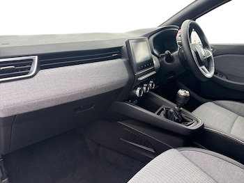 Used Renault Clio 2024 for sale - 79555551: Photo