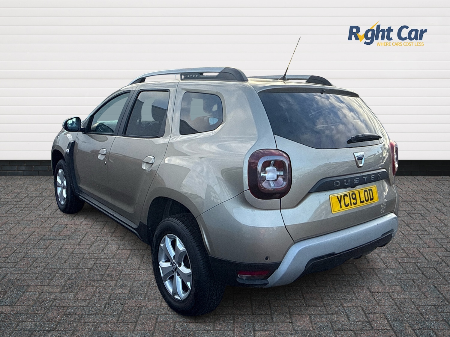 Used Dacia Duster 2019 for sale - 76691634: Photo 3