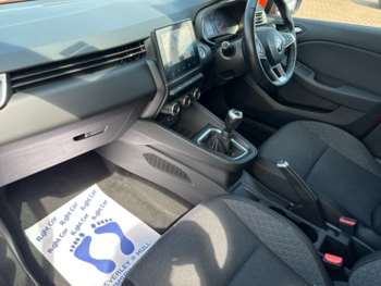 Used Renault Clio 2020 for sale - 74889906: Photo