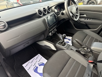 Used Dacia Duster 2023 for sale - 76487116: Photo