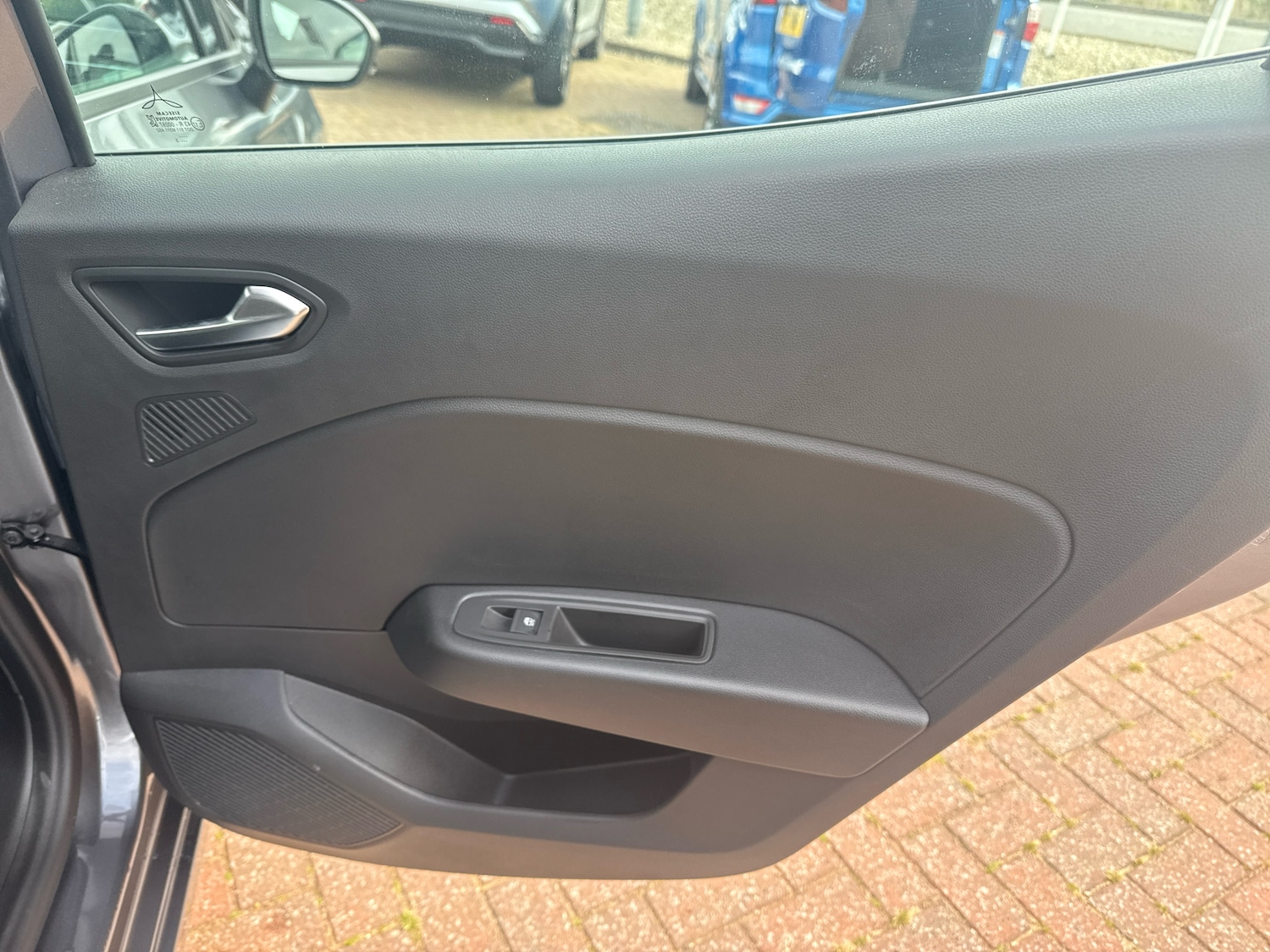 Used Renault Clio 2023 for sale - 76229536: Photo 11