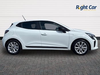 Used Renault Clio 2025 for sale - 79671484: Photo
