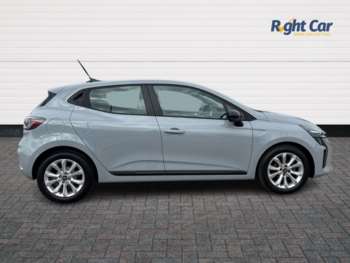 Used Renault Clio 2024 for sale - 74587183: Photo