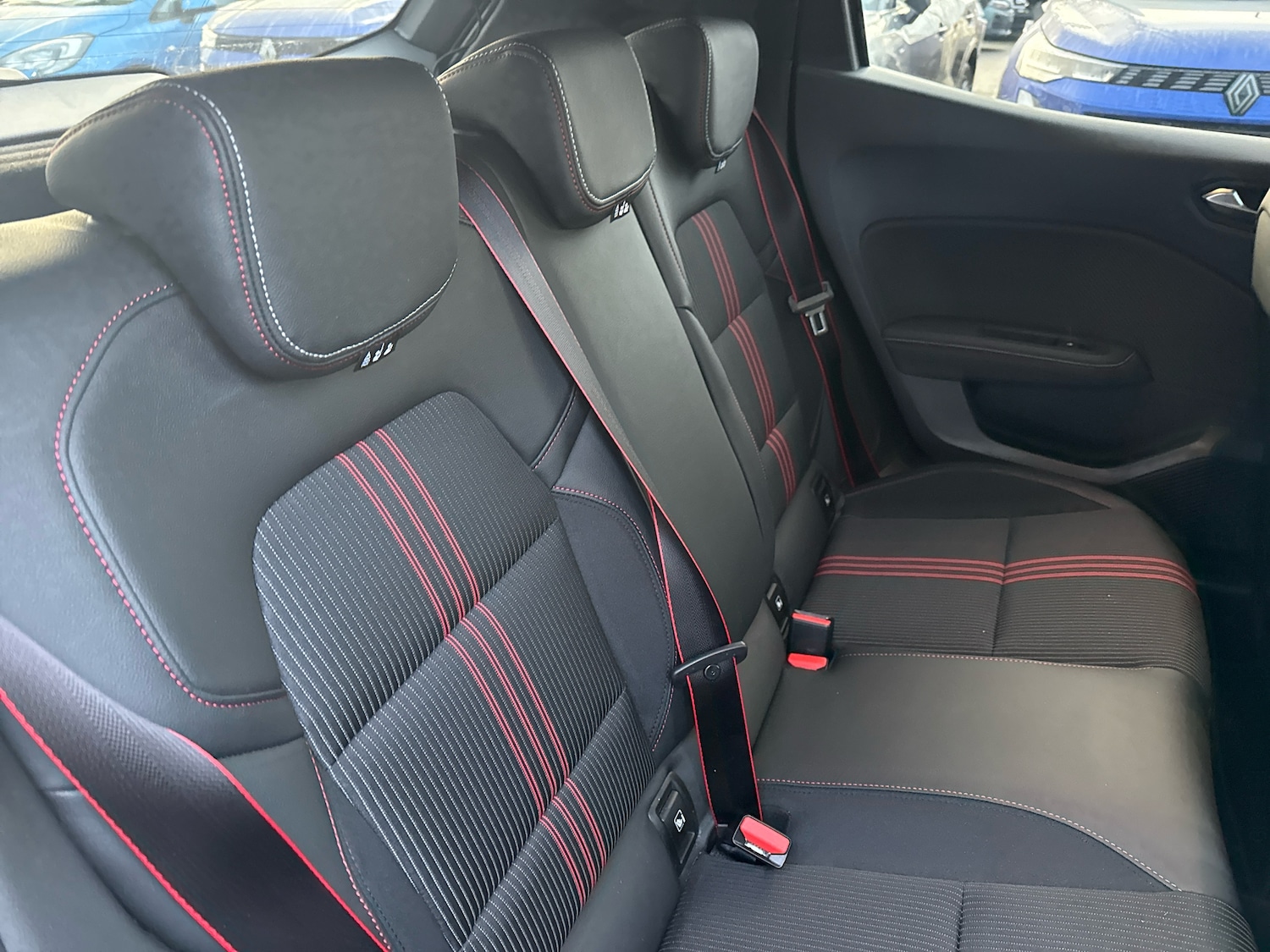 Used Renault Clio 2023 for sale - 77232304: Photo 10