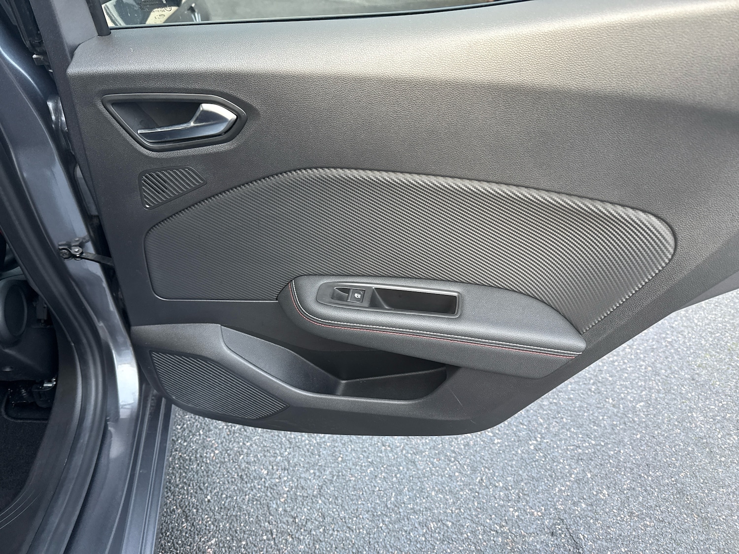 Used Renault Clio 2023 for sale - 77232304: Photo 11