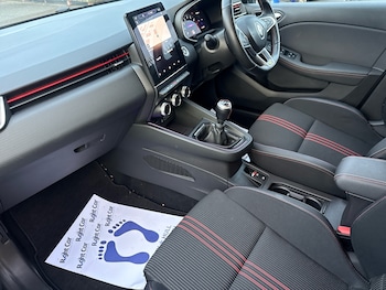 Used Renault Clio 2023 for sale - 77232304: Photo