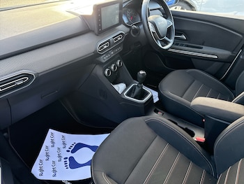 Used Dacia Jogger 2023 for sale - 76691637: Photo