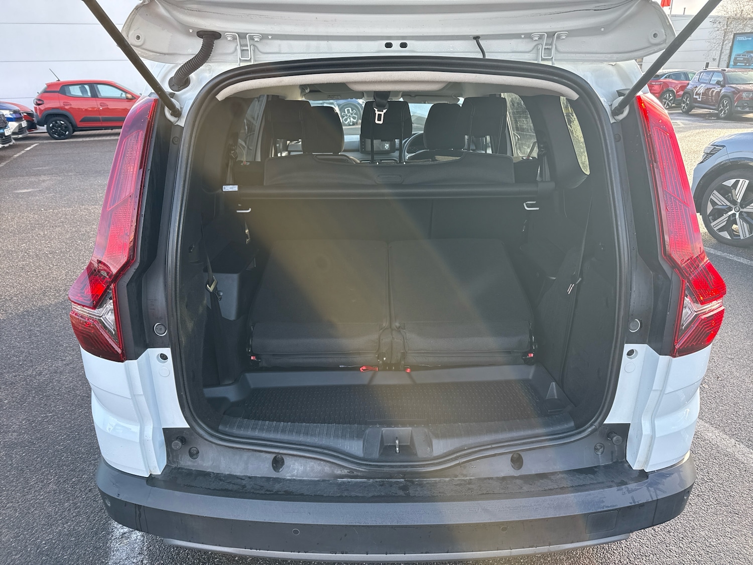 Used Dacia Jogger 2023 for sale - 76691637: Photo 9