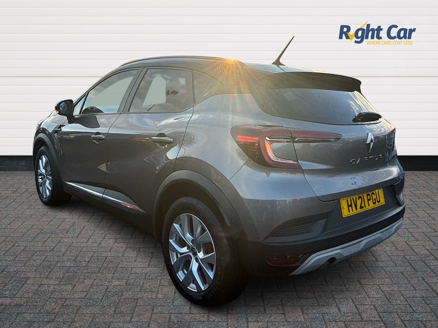 Used Renault Captur 2021 for sale - 77281166: Photo 3