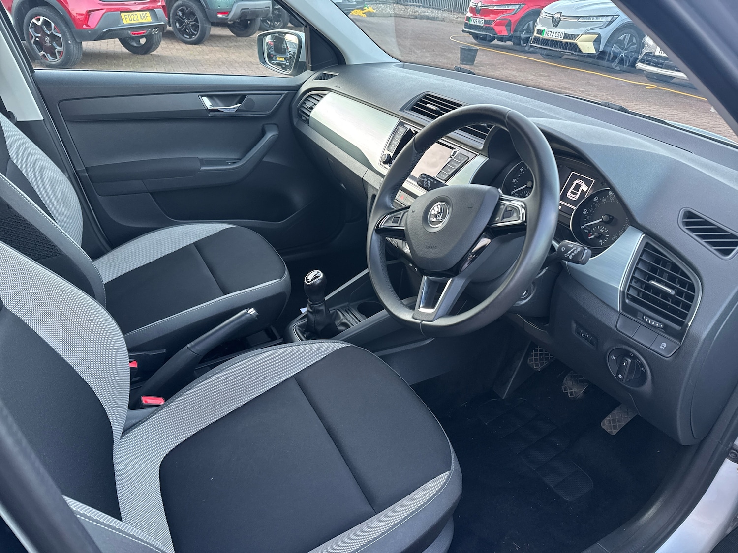 Used Skoda Fabia 2017 for sale - 77360629: Photo 6