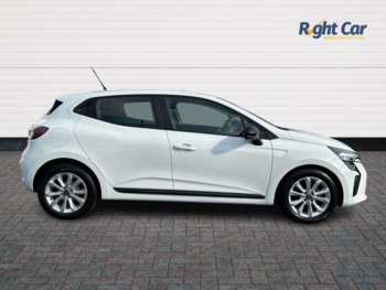 Used Renault Clio 2024 for sale - 74714936: Photo
