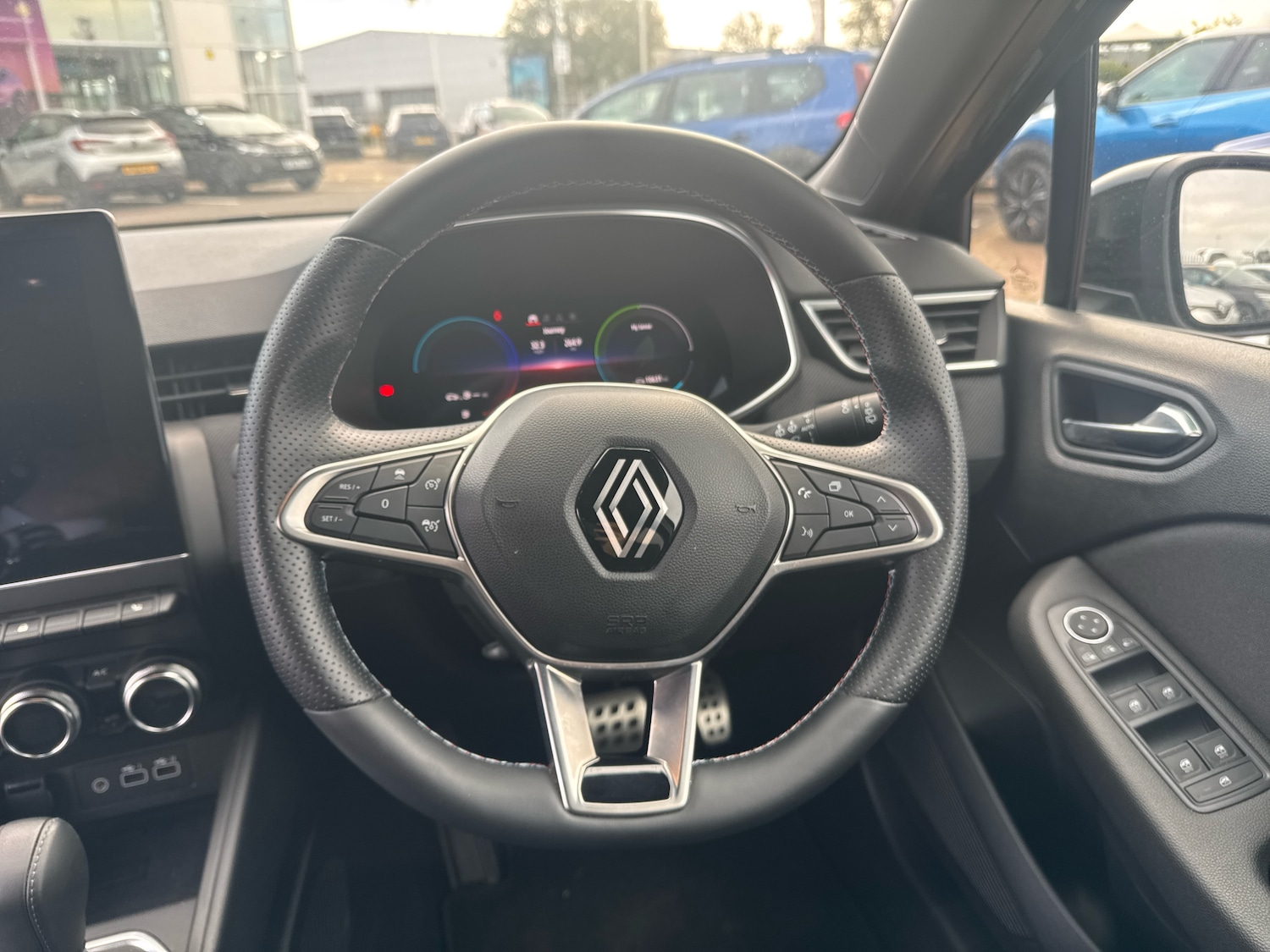 Used Renault Clio 2024 for sale - 76229538: Photo 16