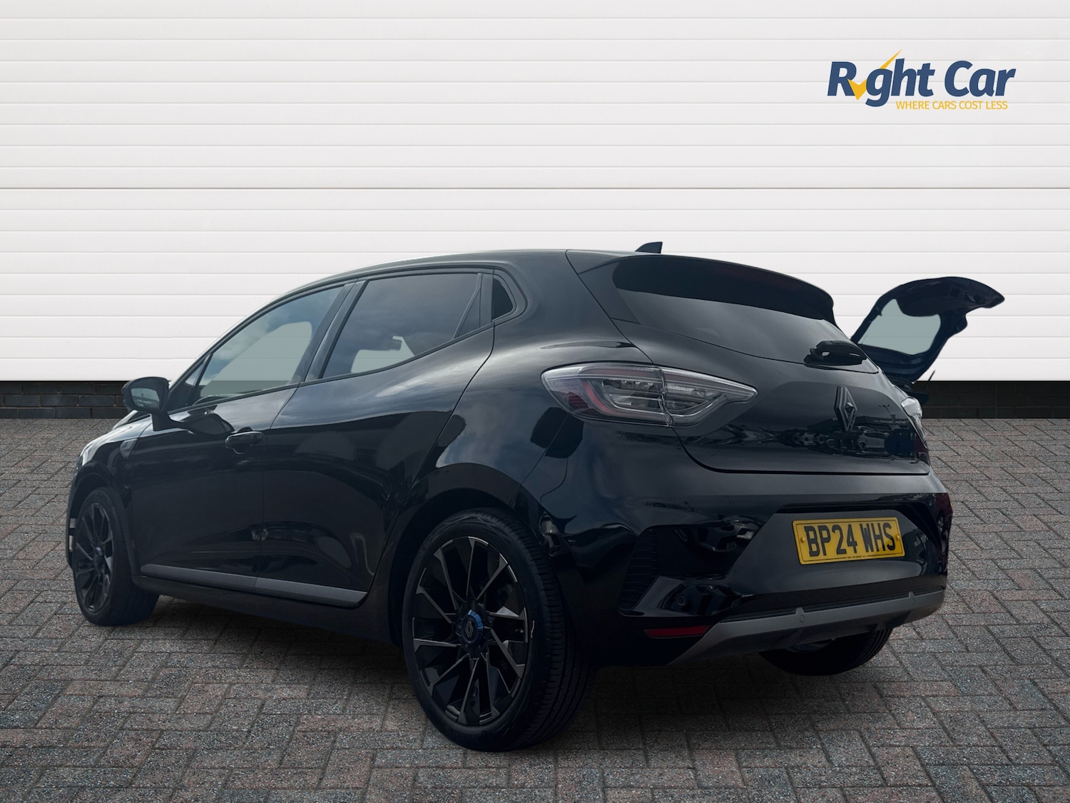 Used Renault Clio 2024 for sale - 76229538: Photo 3