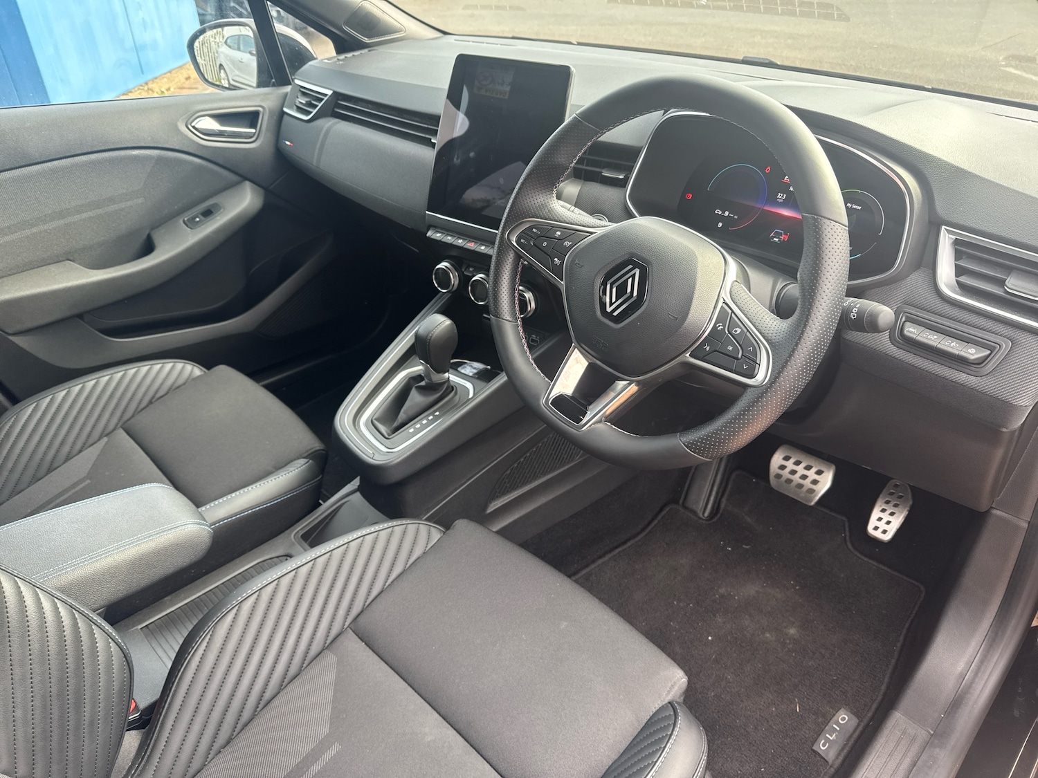 Used Renault Clio 2024 for sale - 76229538: Photo 6