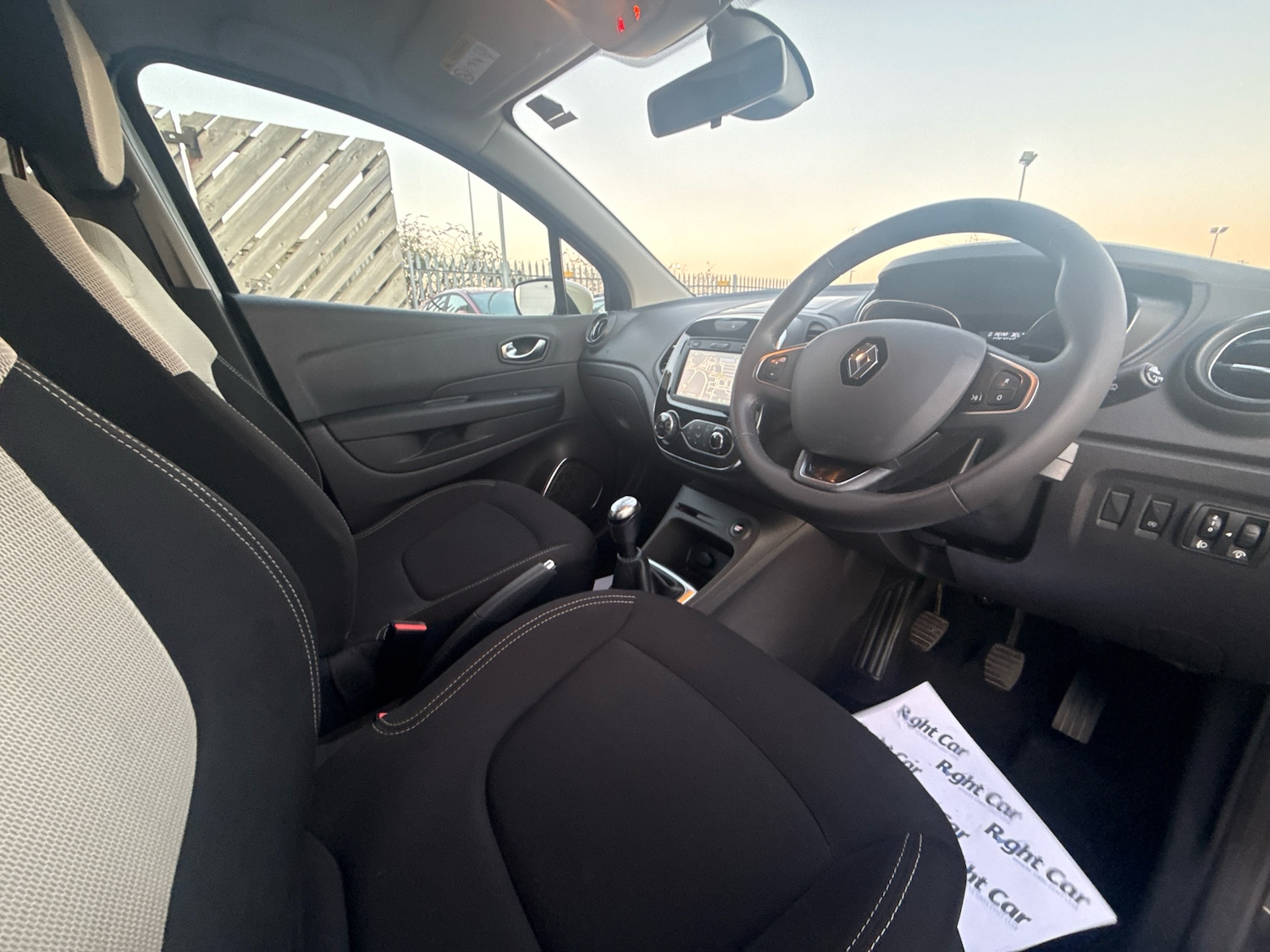 Used Renault Captur 2018 for sale - 77010560: Photo 6