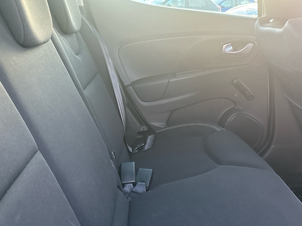 Used Renault Clio 2019 for sale - 76217373: Photo 11