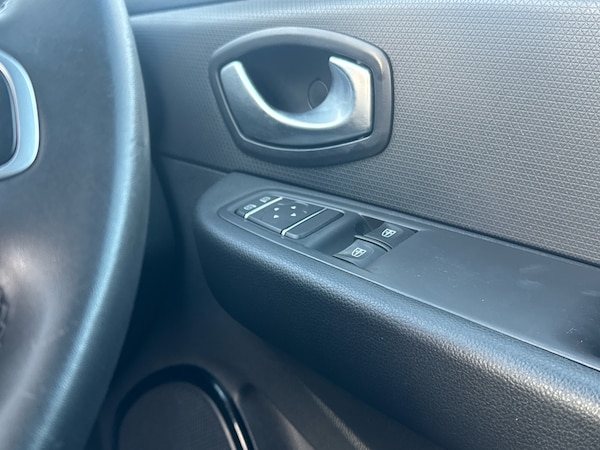 Used Renault Clio 2019 for sale - 76217373: Photo 16