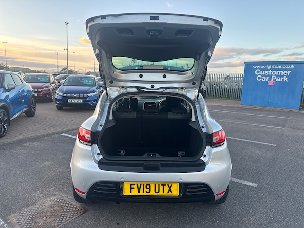 Used Renault Clio 2019 for sale - 76217373: Photo 25