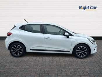 Used Renault Clio 2021 for sale - 74728114: Photo