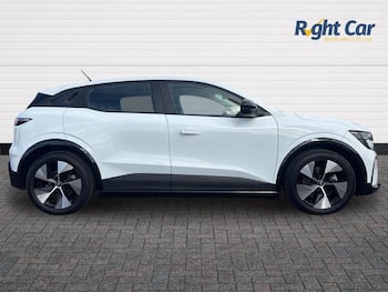 Used Renault Megane 2023 for sale - 79782731: Photo