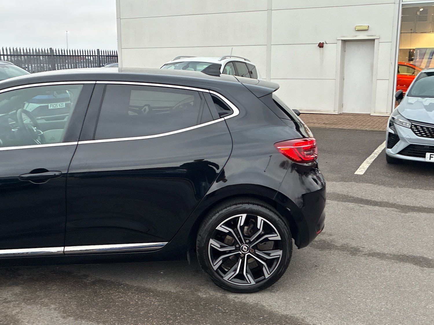 Used Renault Clio 2023 for sale - 77499777: Photo 24